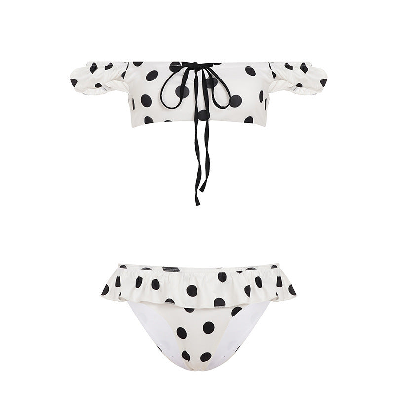 Dame-bikini-set med lekent volangdesign og prikker Skjora