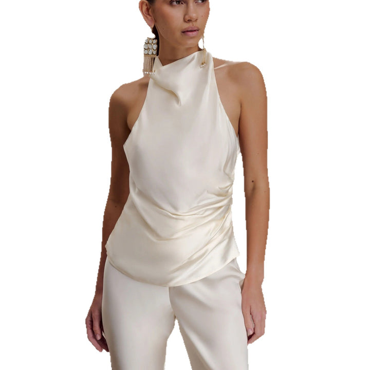 Dame Elegant bluse med asymmetrisk snitt og drapering Skjora