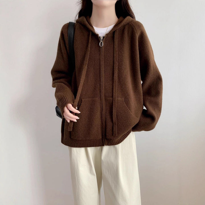 Damenes oversized hettegenser med kort snitt og praktiske lommer Skjora