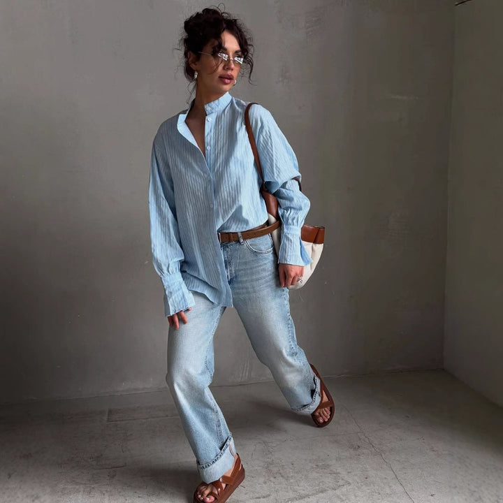 Damer Relaxed Fit Bluse med Fine Fald og Ståkrage Skjora