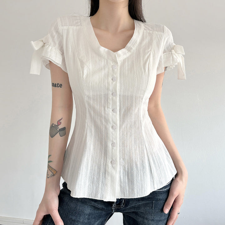 Dame Blusenshirt med moderne snitt og volangdetaljer Skjora