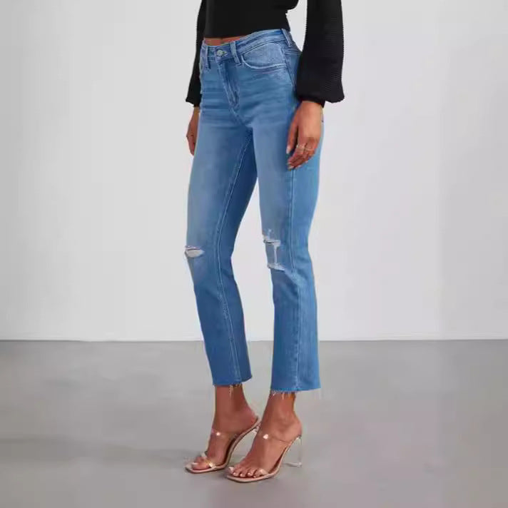 Dame tidløse jeans i moderne snitt med cropped bein Skjora