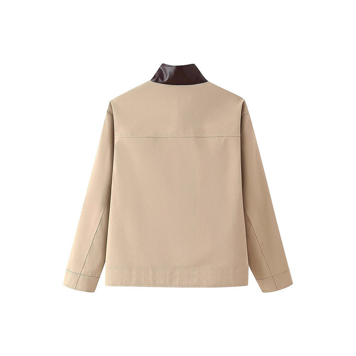 Kvinnes trendy oversized jakke med rutete fôr og høy krage Skjora
