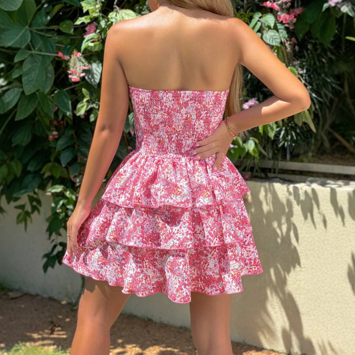 Dame rynket kjole med off-shoulder design og blomsterprint Skjora