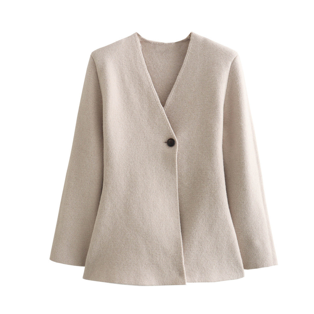 Kvinners elegant cardigan med moderne snitt og full knappelukking Skjora