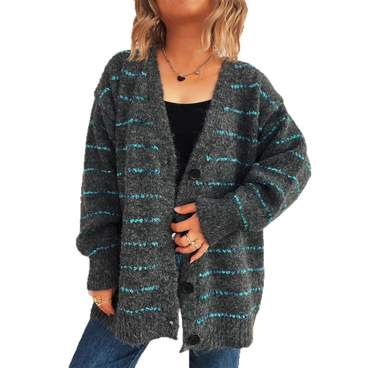 Damer koselig strikket cardigan med stripet mønster og store knapper Skjora