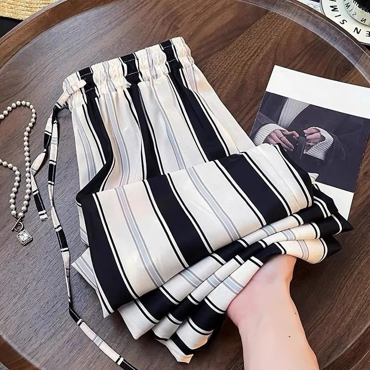 Kvinne Elegant og Komfortabel Stripete Culotte Shorts Skjora