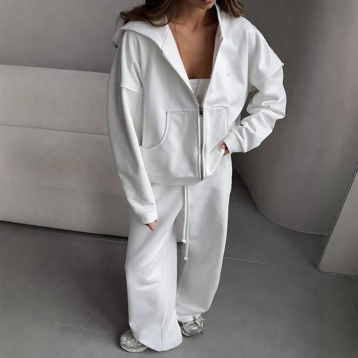 Kvinnens komfortable oversized hettegenser og løse joggebukser sett Skjora