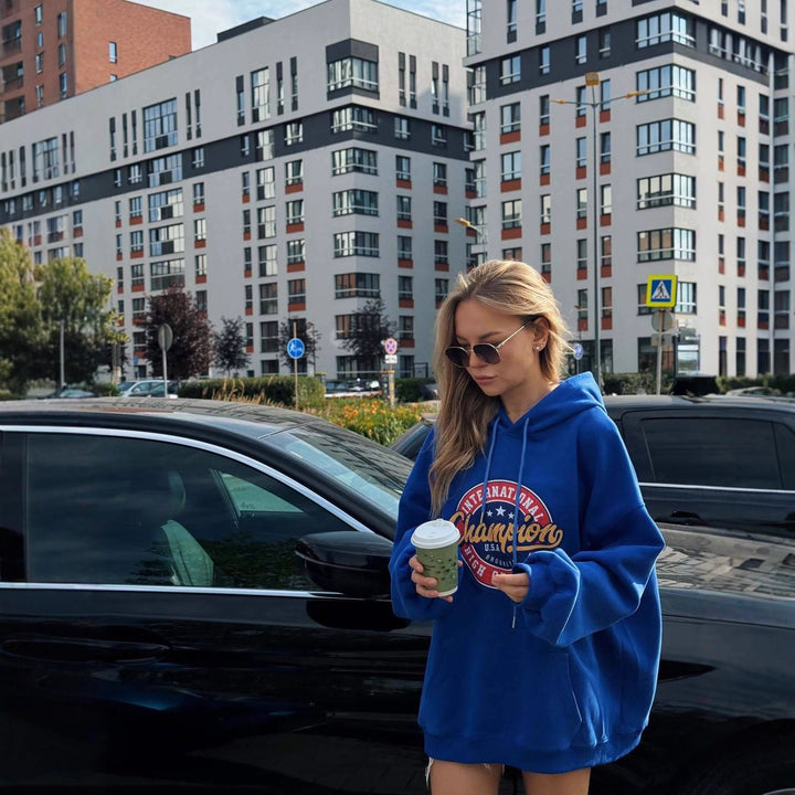 Dame casual hettegenser med iøynefallende logo og behagelig oversized passform Skjora