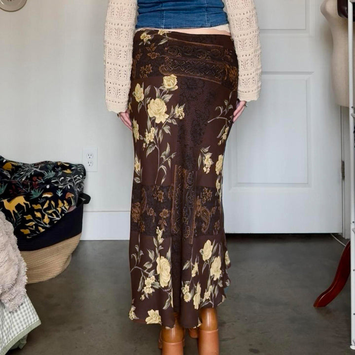 Damed Maxi-nederdel med blomsterdesign og gennemsigtig chiffon-overlejring Skjora