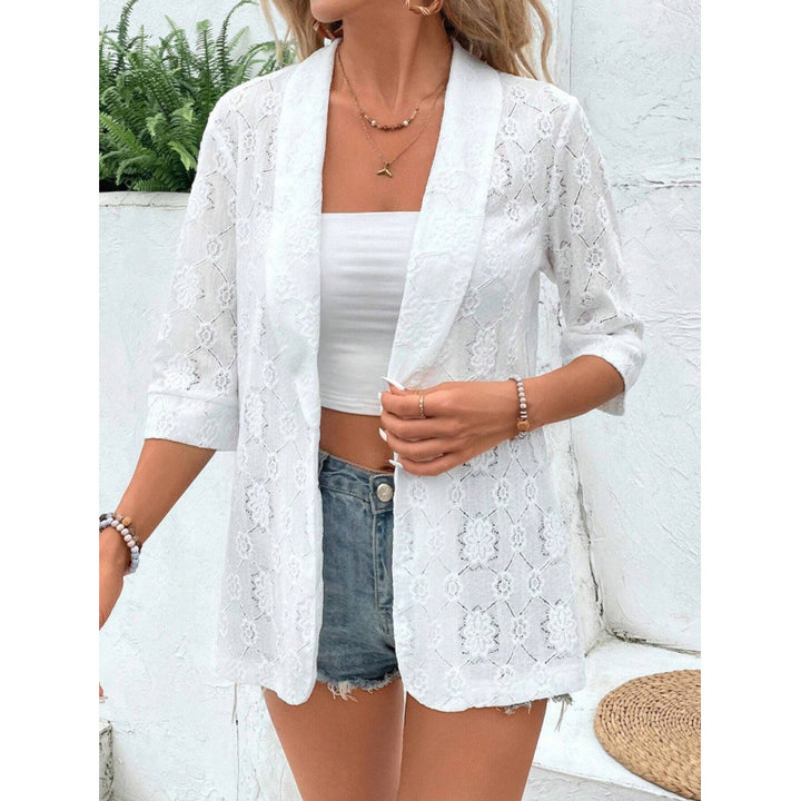 Dame spissjakke i avslappet boho-stil med floralt design og 3/4-ærmer Skjora