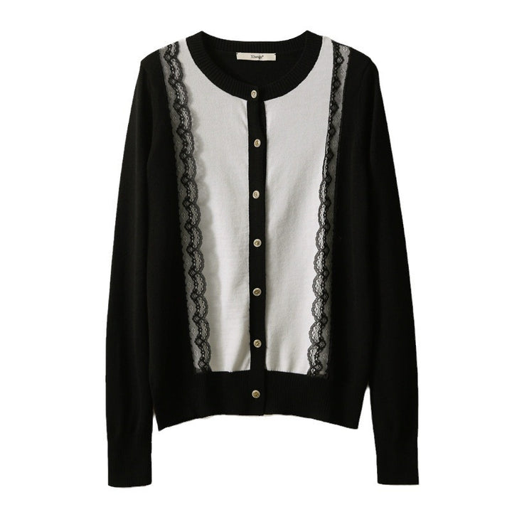 Kvinnens elegante cardigan med blonderkant Skjora