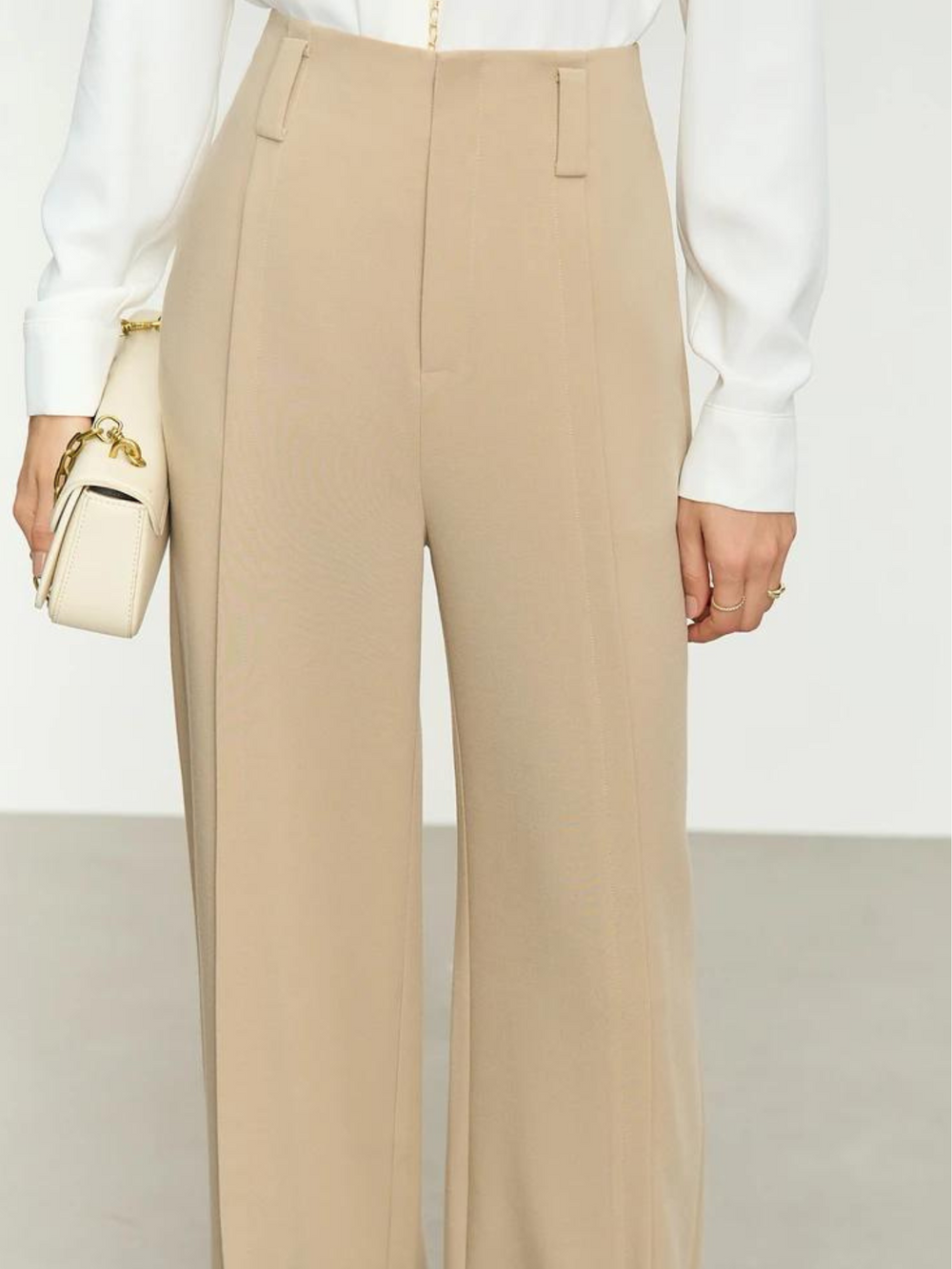 Høytlivs vide bukser