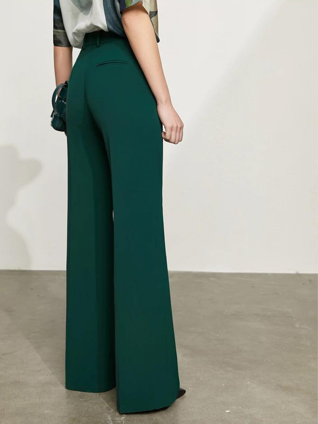 Høytlivs vide skreddersydde bukser