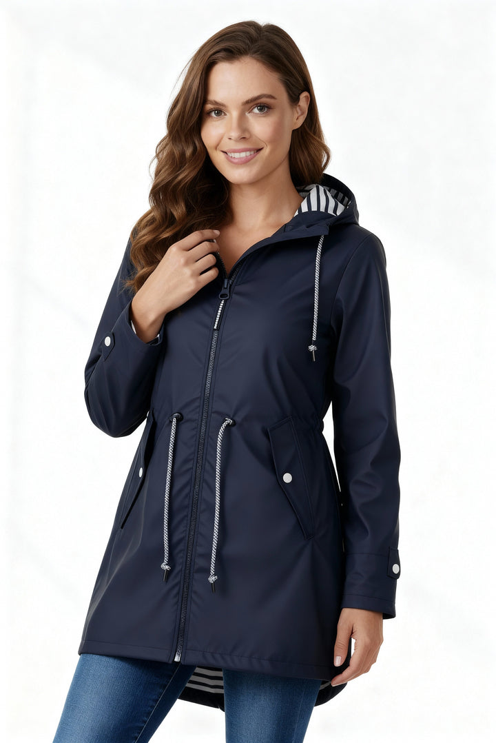 Skjora | Vanntett frakk med hette